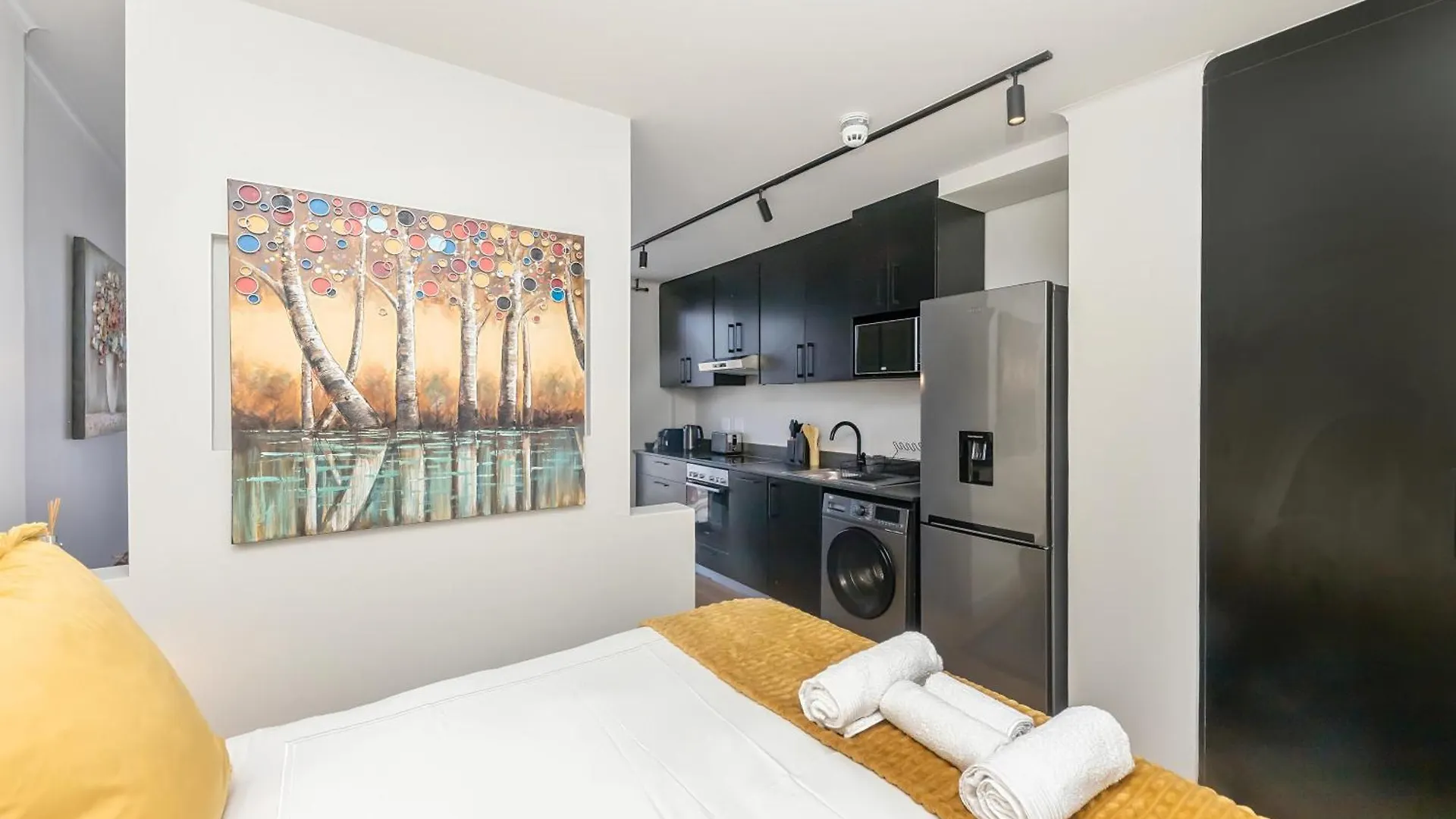 Tokyo Studio Apartments Città del Capo
